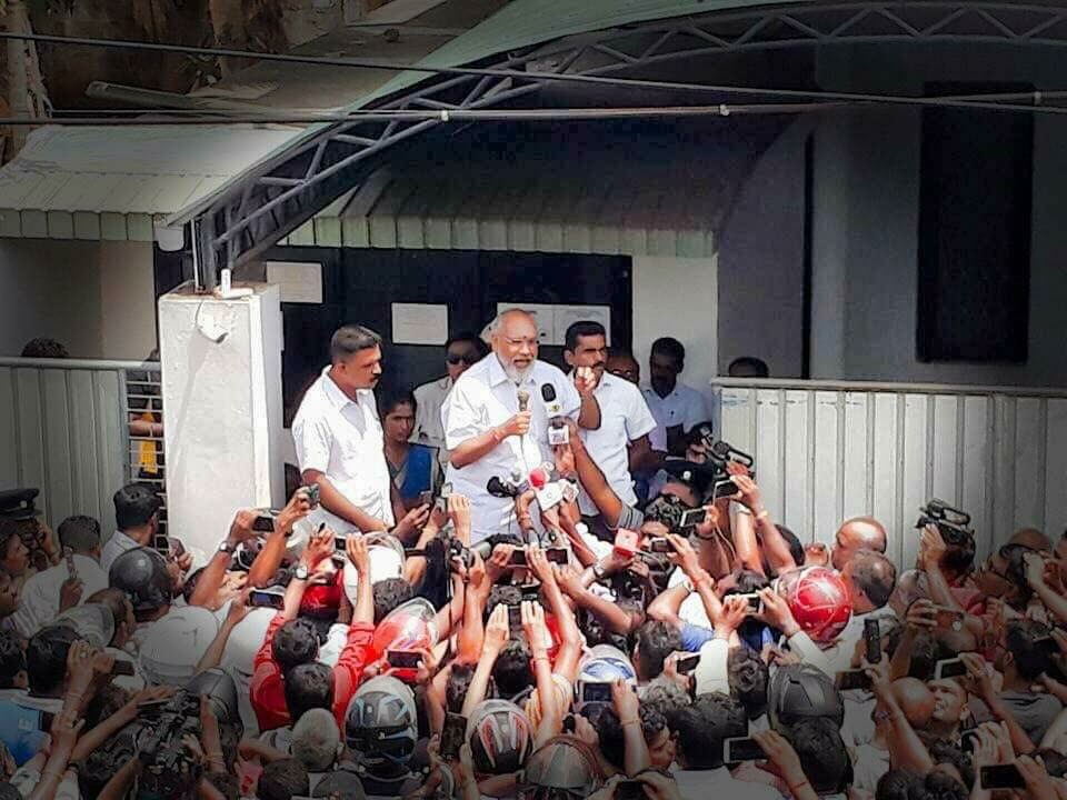 மனுவை மீளப்பெற்றாலே அரசியல் கொந்தளிப்பு அடங்கும் மதத்தலைவர்களிடம் -முதலமைச்சர்.