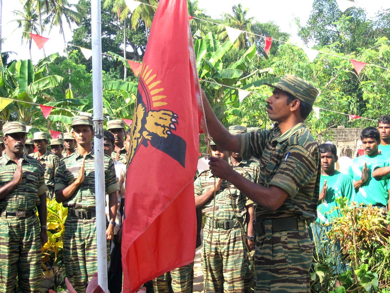 விடுதலையின் கனவுகளுடன் பல வரலாற்று வெற்றிகளுக்கு வித்திட்டு காற்றோடு கலந்திட்ட மாவீரன்.